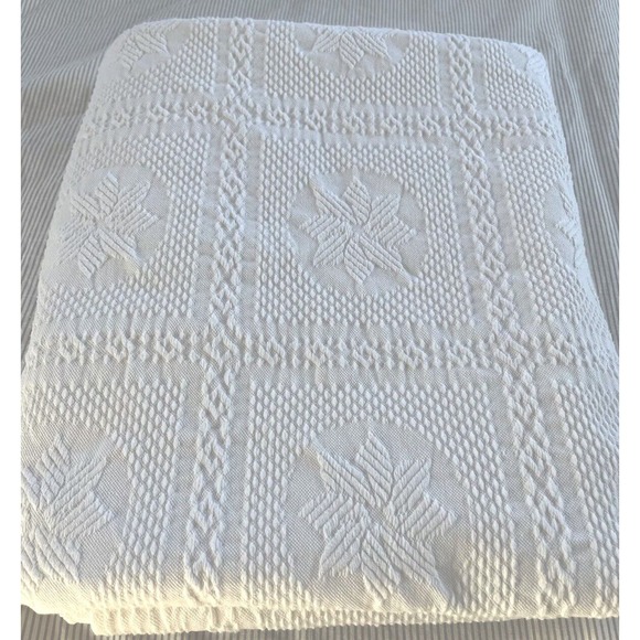 L.L. Bean Bedding Ll Bean Coverlet White Vintage Cotton Bedspread